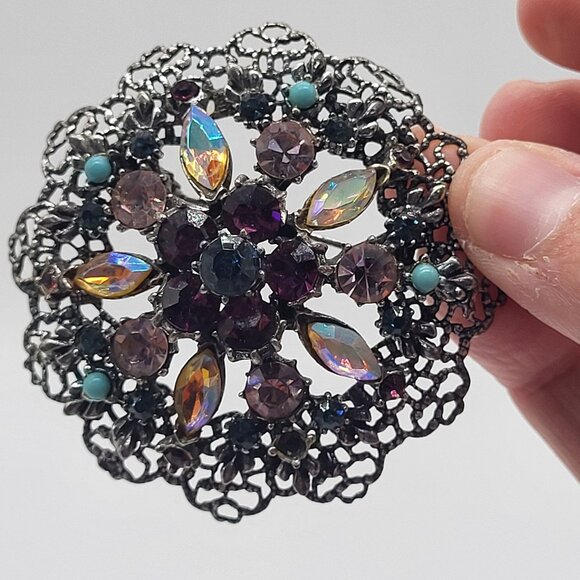 VTG Brooch Silver Tone AB Purple Pink Rhinestones w/ Blue Cabochon Accents *READ - Picture 7 of 8